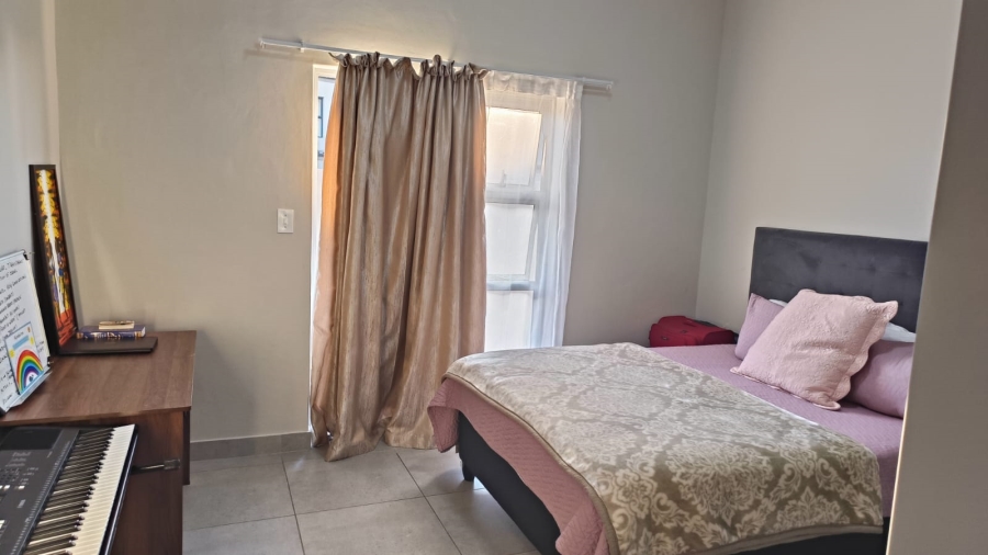To Let 3 Bedroom Property for Rent in Parklands North Western Cape